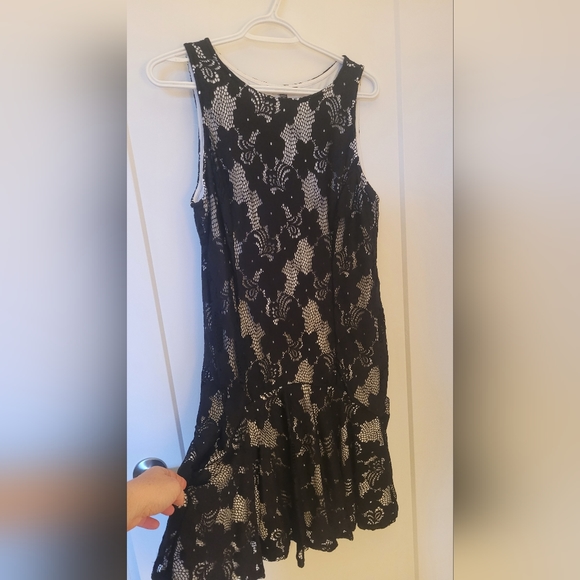 Tiana B. Dresses & Skirts - Cocktail Dress